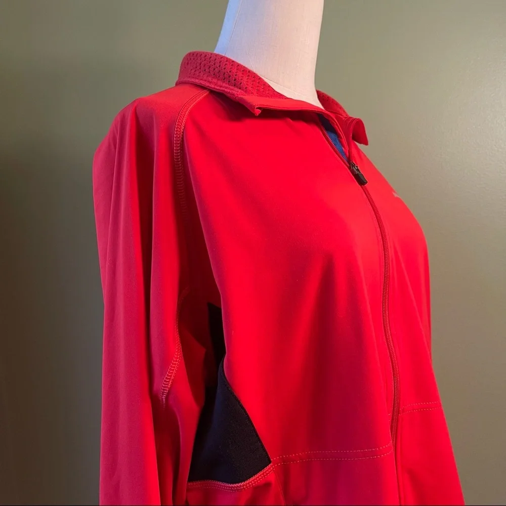 Patagonia Men’s Red Wind Shield Zip Front Jacket - Size Medium